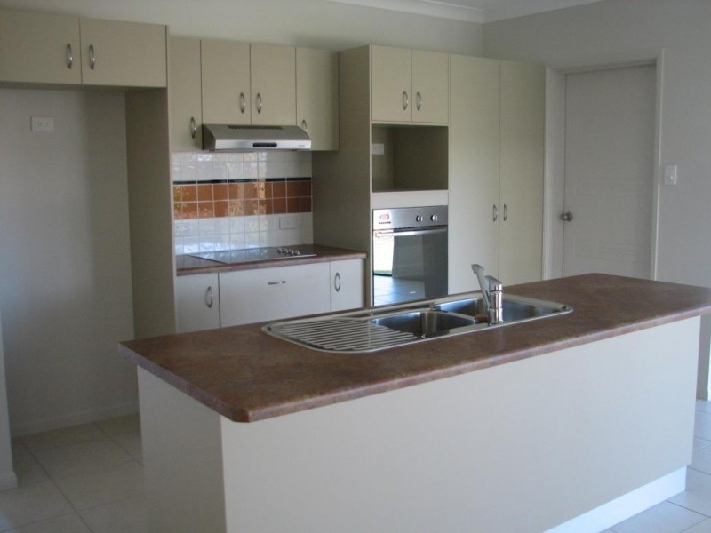 20 Woodwark Drive, Bushland Beach QLD 4818