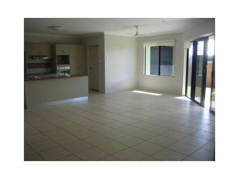 20 Woodwark Drive, Bushland Beach QLD 4818