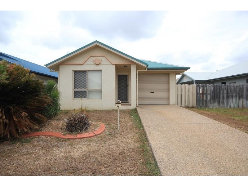 4 Michelia Court, Kirwan QLD 4817