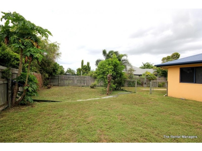 5 Sassafras Court, Bushland Beach QLD 4818
