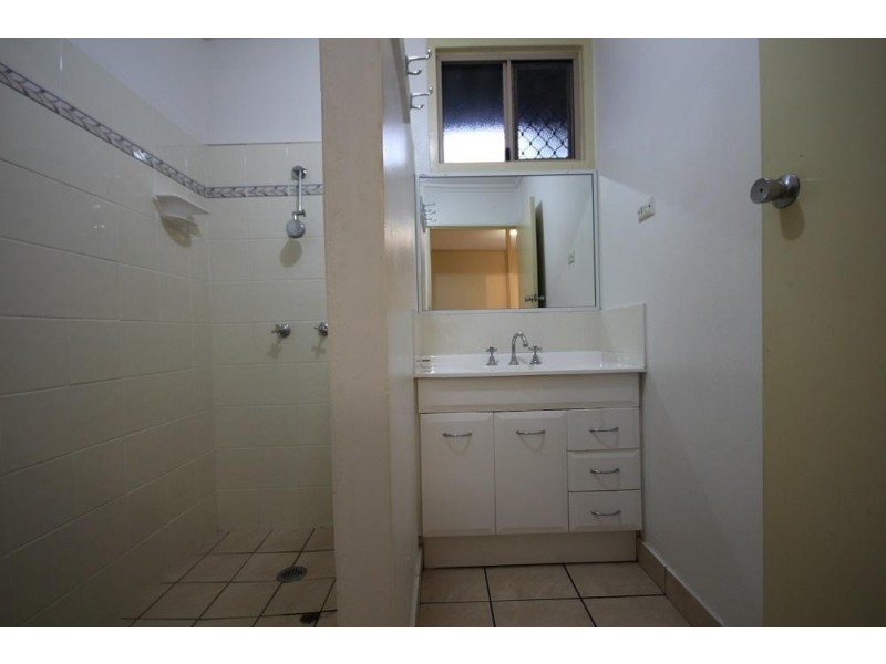 1/18 Launder Street, Mundingburra QLD 4812