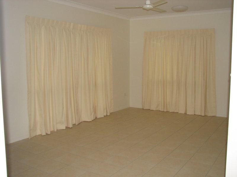 3 Baxendell Place, Bushland Beach QLD 4818