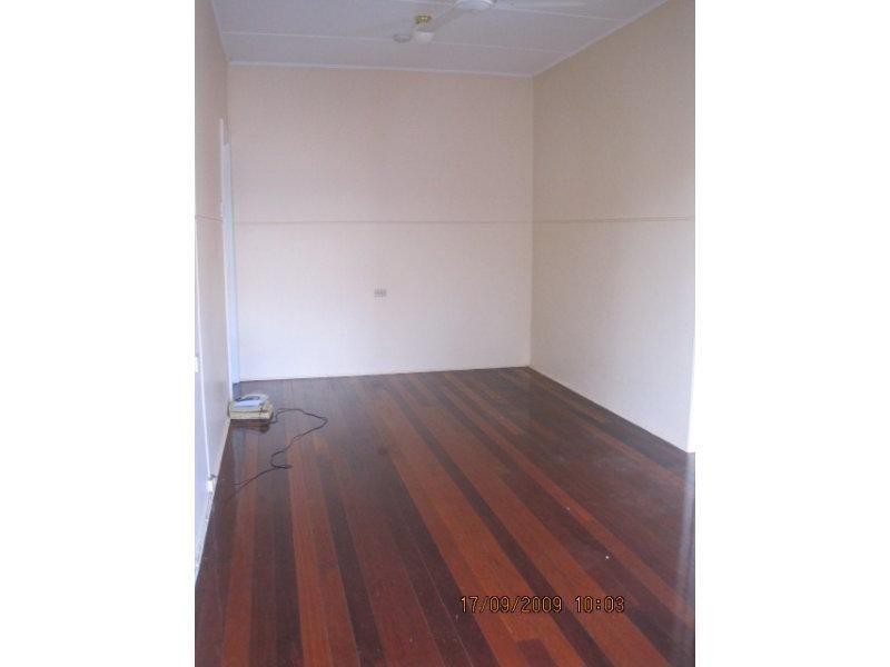 2/19 Love Lane, Mundingburra QLD 4812