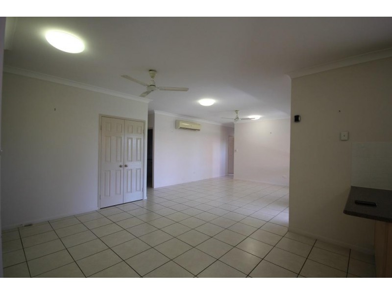 22 Palomar Court, Mount Louisa QLD 4814