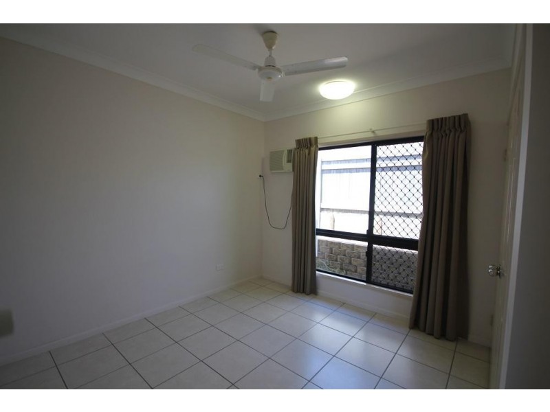 22 Palomar Court, Mount Louisa QLD 4814