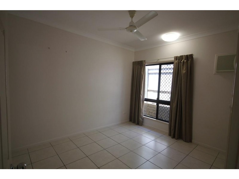 22 Palomar Court, Mount Louisa QLD 4814