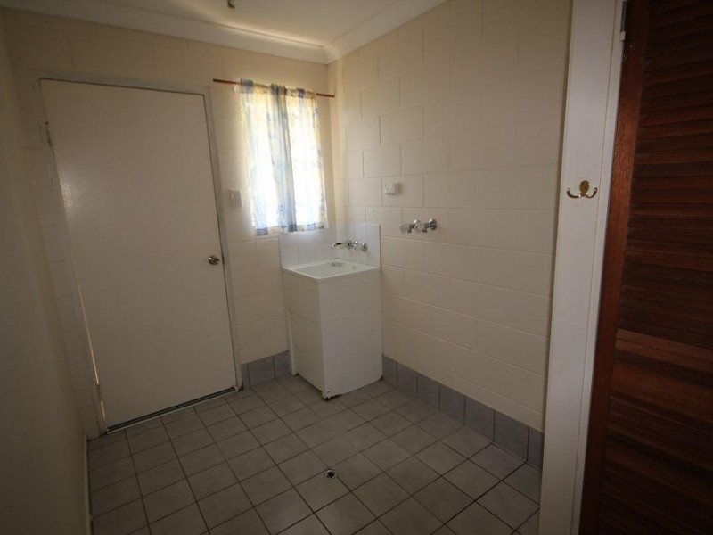 31 Hinchinbrook Drive, Kirwan QLD 4817