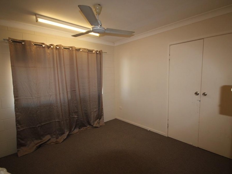 31 Hinchinbrook Drive, Kirwan QLD 4817