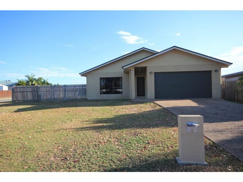 1 Clearwater Court, Bushland Beach QLD 4818