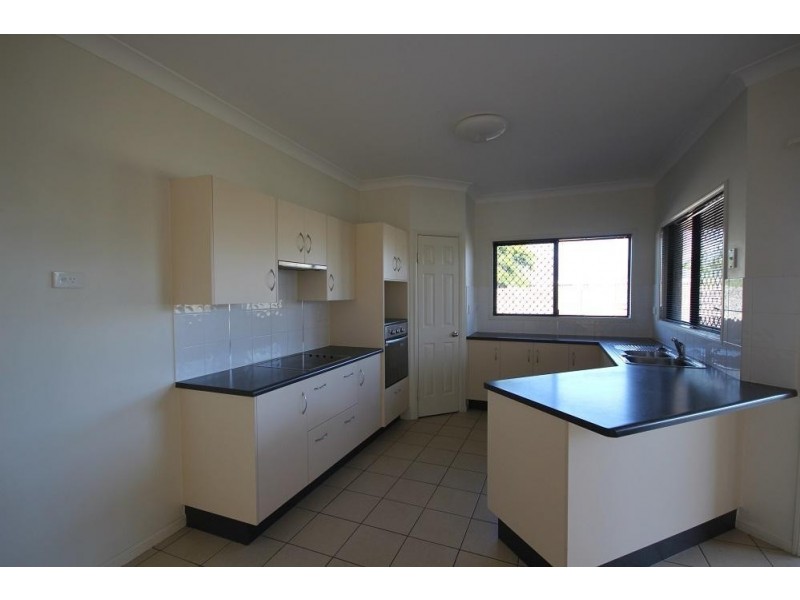 1 Clearwater Court, Bushland Beach QLD 4818