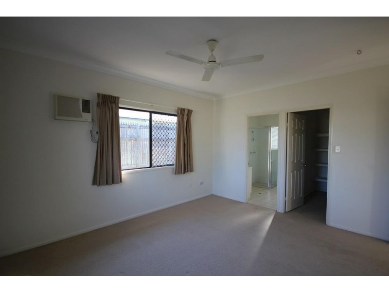 1 Clearwater Court, Bushland Beach QLD 4818