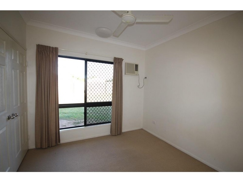 1 Clearwater Court, Bushland Beach QLD 4818