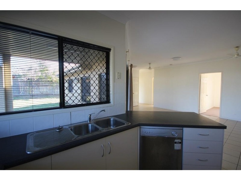 1 Clearwater Court, Bushland Beach QLD 4818