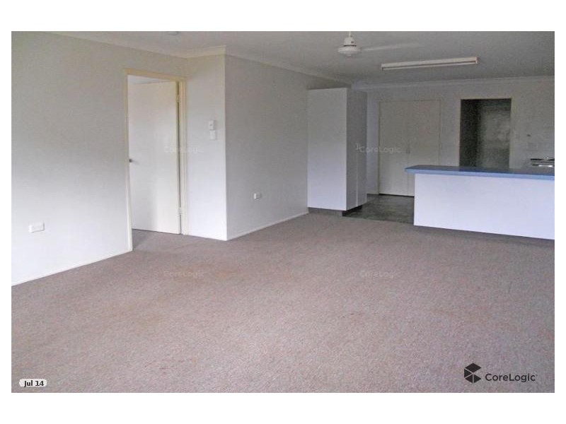 1/8 San Vito Crescent, Rasmussen QLD 4815