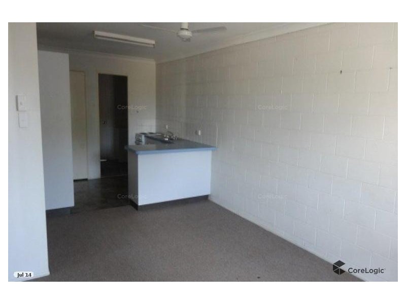 1/8 San Vito Crescent, Rasmussen QLD 4815