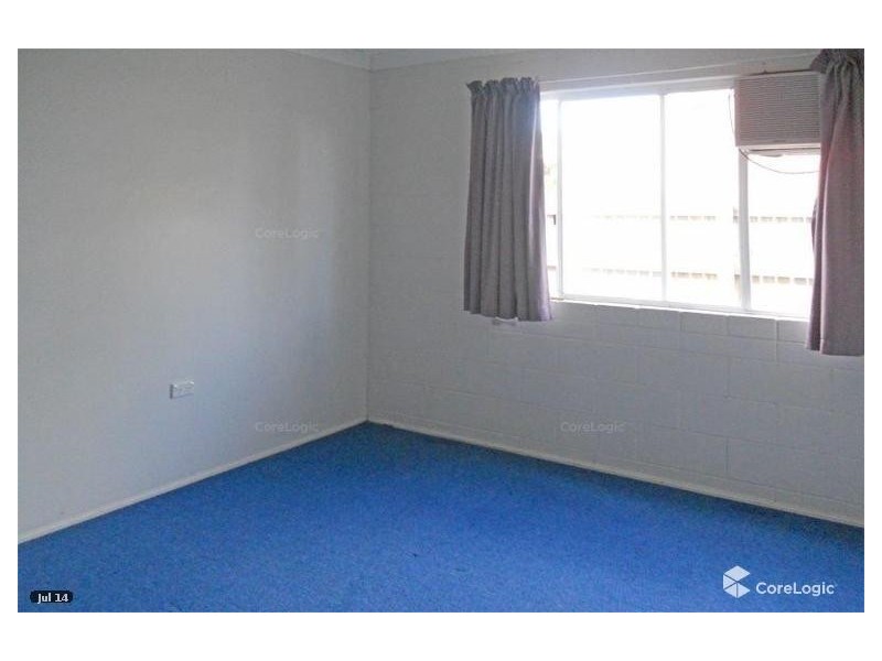 1/8 San Vito Crescent, Rasmussen QLD 4815