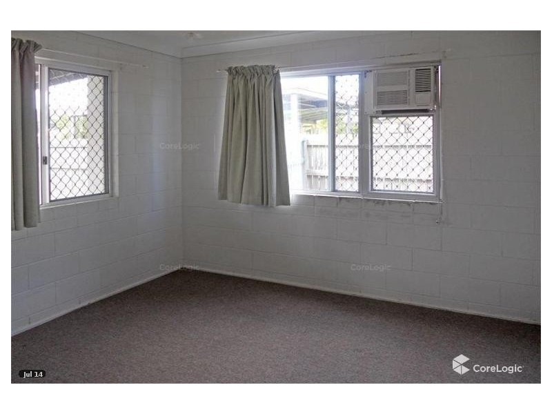 1/8 San Vito Crescent, Rasmussen QLD 4815