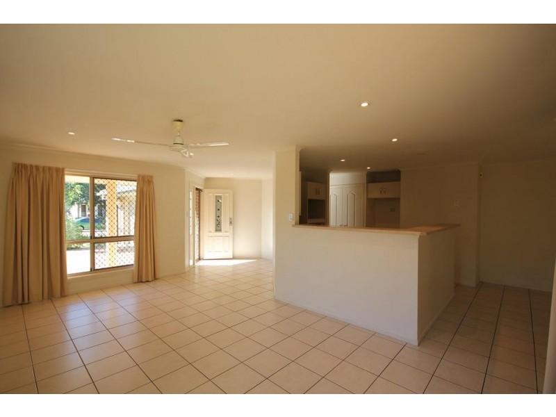 19 Crossman Place, Kirwan QLD 4817
