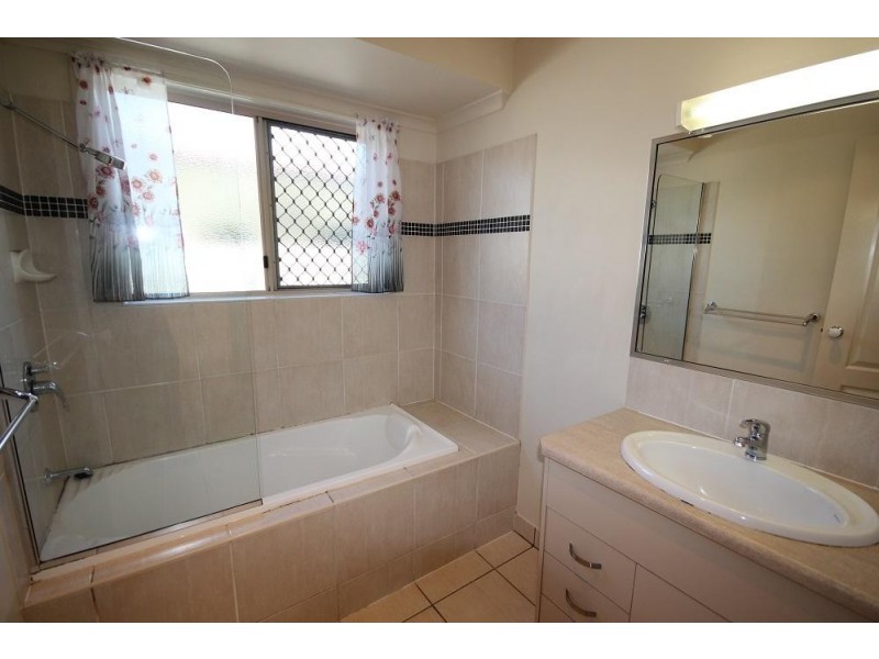 19 Crossman Place, Kirwan QLD 4817