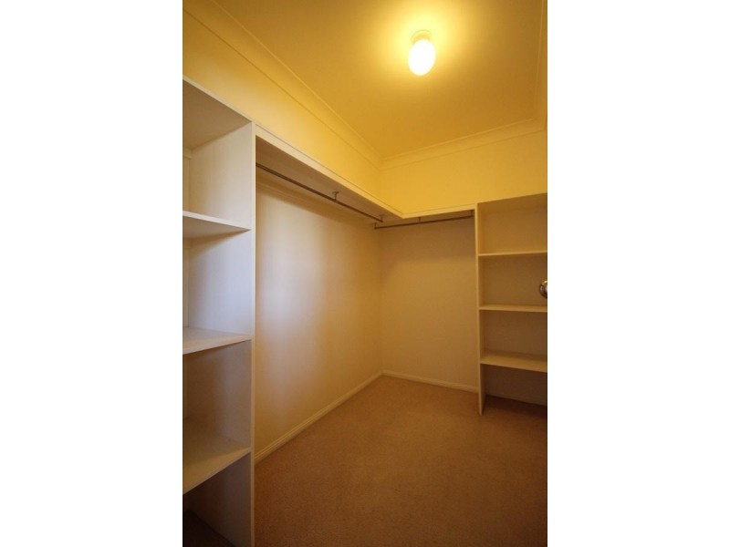 24 Woodwark Drive, Bushland Beach QLD 4818