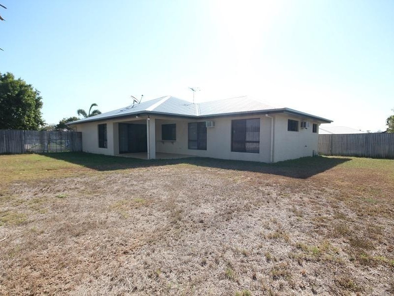 24 Woodwark Drive, Bushland Beach QLD 4818