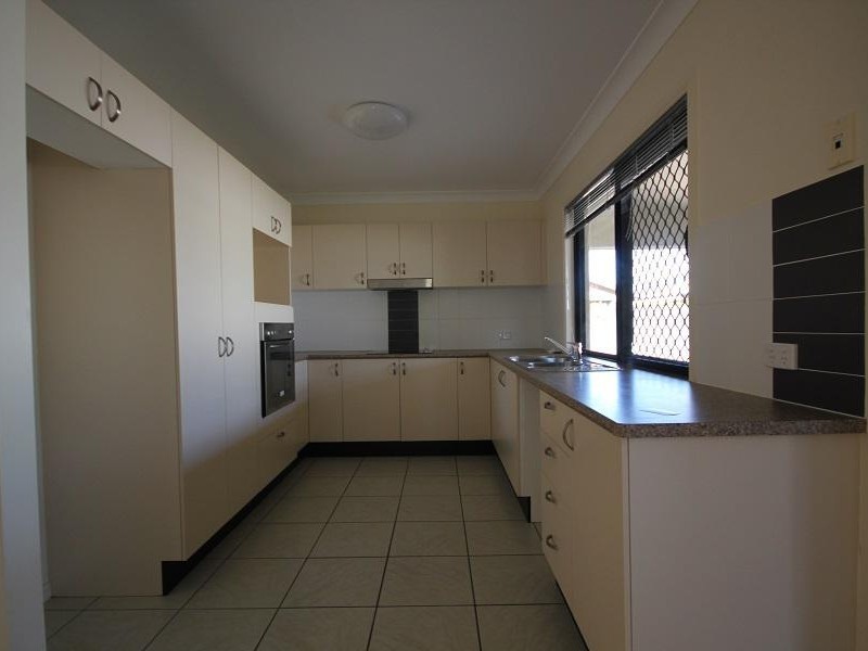 24 Woodwark Drive, Bushland Beach QLD 4818