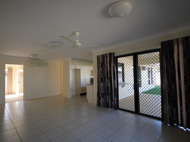 24 Woodwark Drive, Bushland Beach QLD 4818