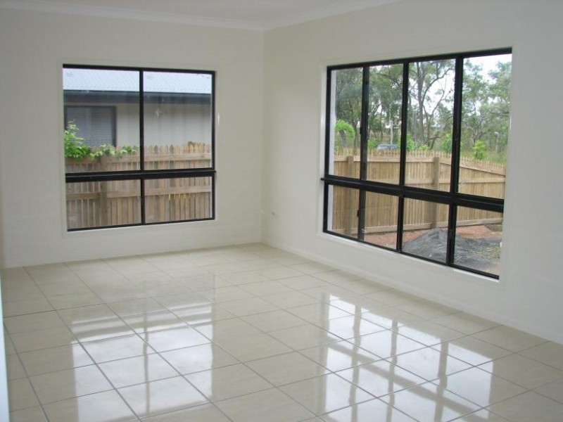 56 Crestbrook Drive, Mount Louisa QLD 4814