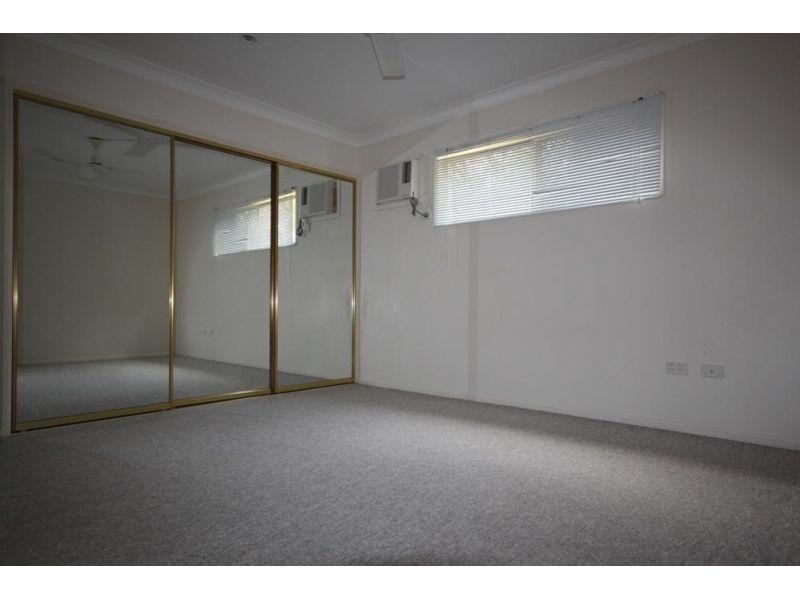 40 Honeyeater Circle, Douglas QLD 4814