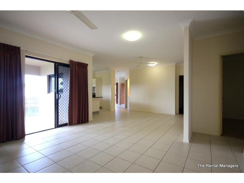 19 Lockyer Place, Mount Louisa QLD 4814