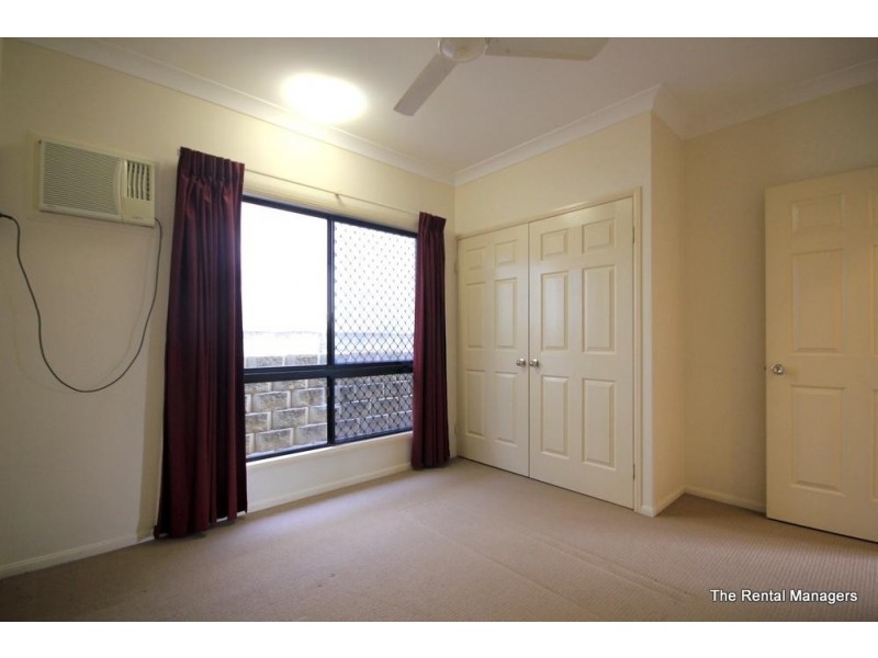 19 Lockyer Place, Mount Louisa QLD 4814