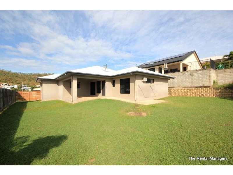 19 Lockyer Place, Mount Louisa QLD 4814