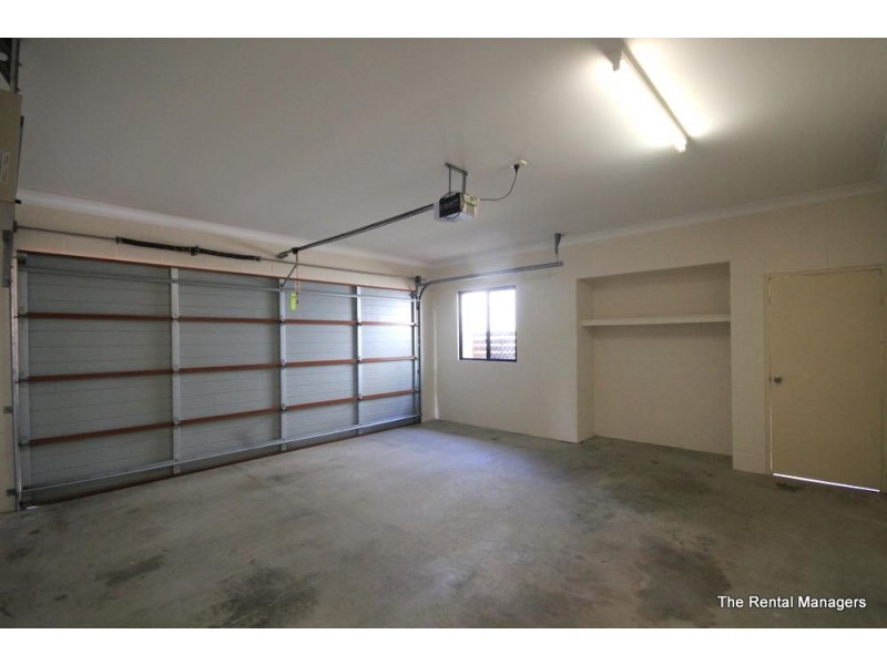 19 Lockyer Place, Mount Louisa QLD 4814