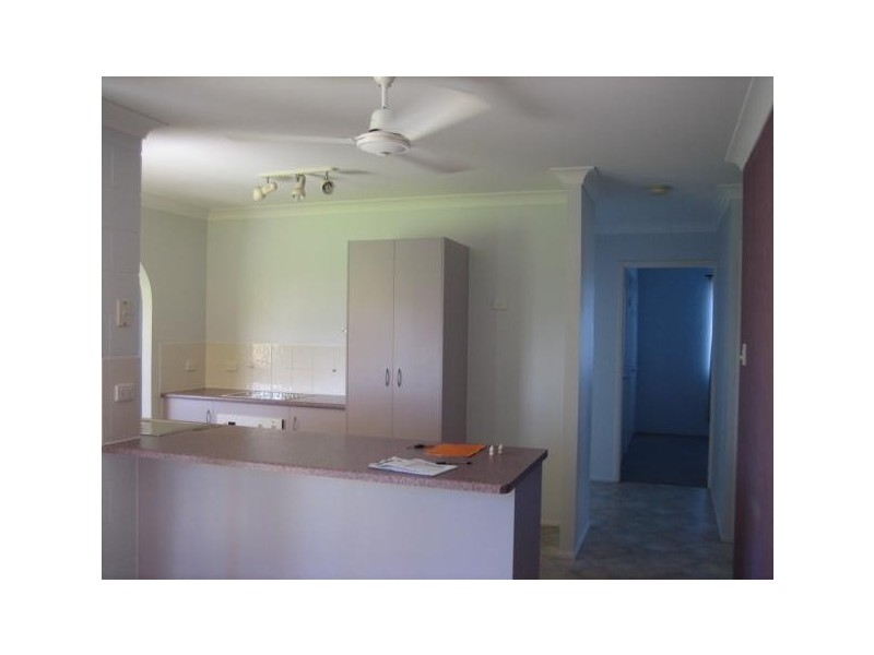 12 Kinnardy Street, Burdell QLD 4818