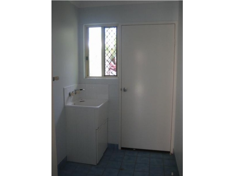 12 Kinnardy Street, Burdell QLD 4818