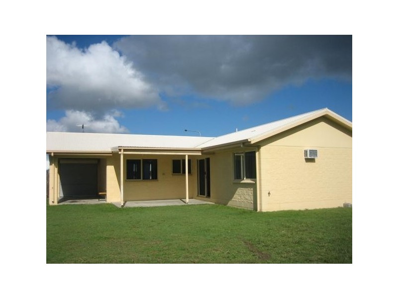 12 Kinnardy Street, Burdell QLD 4818