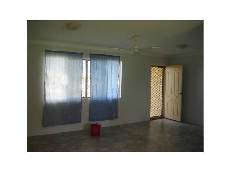 12 Kinnardy Street, Burdell QLD 4818