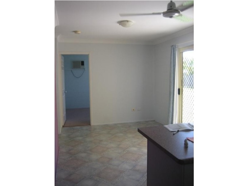 12 Kinnardy Street, Burdell QLD 4818