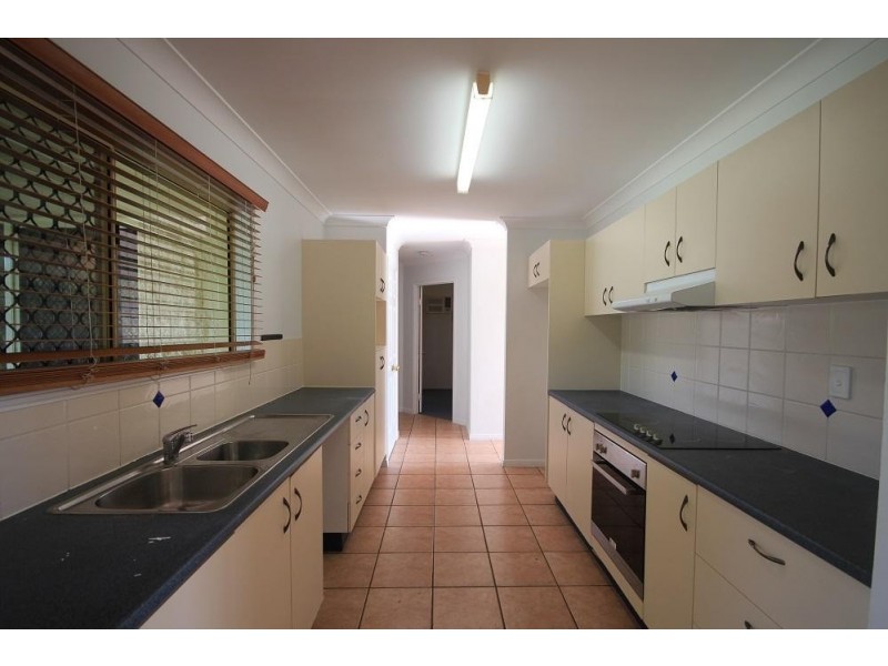 8 Camplin Court, Burdell QLD 4818