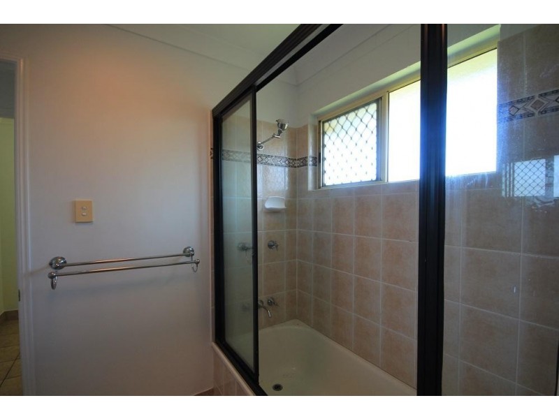 8 Camplin Court, Burdell QLD 4818