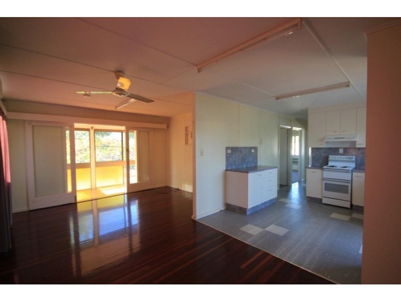 4 Laburnum Street, Cranbrook QLD 4814