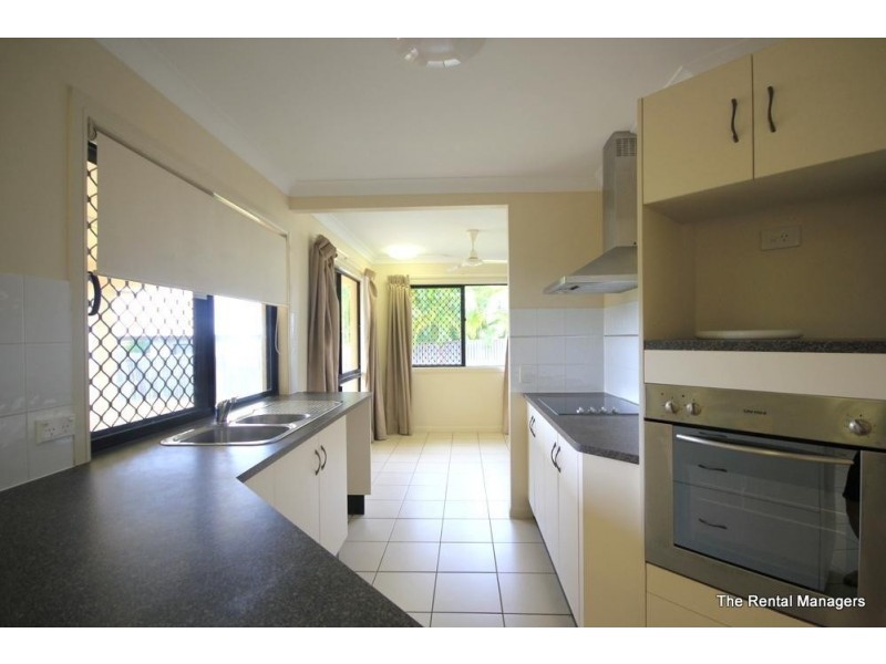 4 Genesta Court, Bushland Beach QLD 4818