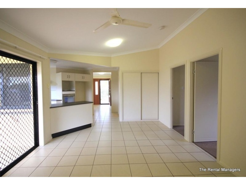 4 Genesta Court, Bushland Beach QLD 4818