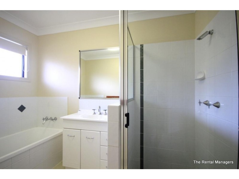 4 Genesta Court, Bushland Beach QLD 4818