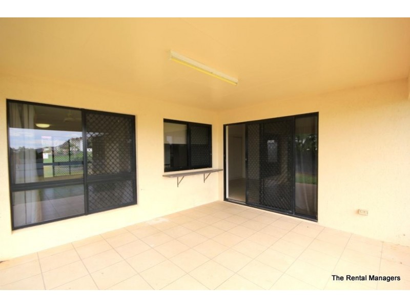 4 Genesta Court, Bushland Beach QLD 4818