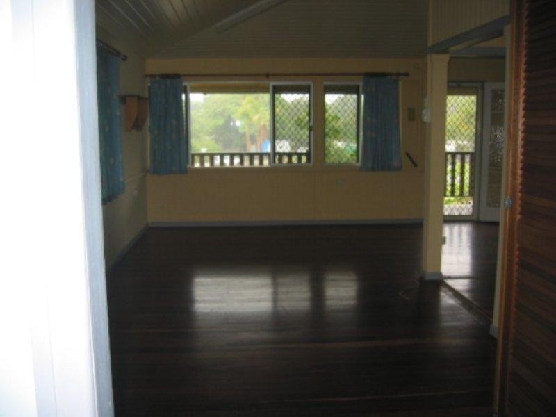 42 Bishop Street, Belgian Gardens QLD 4810