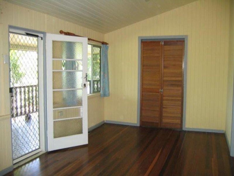 42 Bishop Street, Belgian Gardens QLD 4810