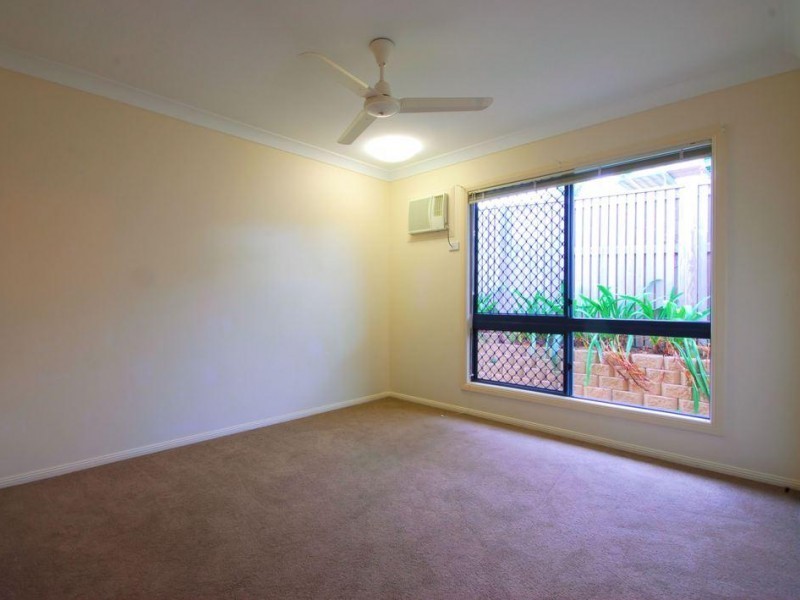 Bushland Beach QLD 4818