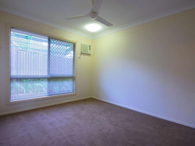 Bushland Beach QLD 4818