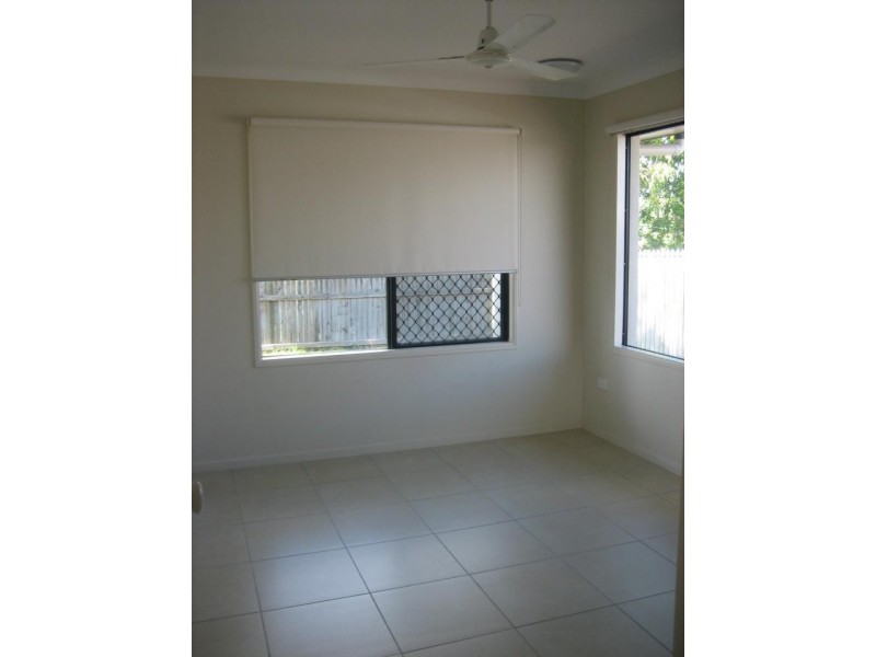 6 Seabrook Circuit, Bushland Beach QLD 4818